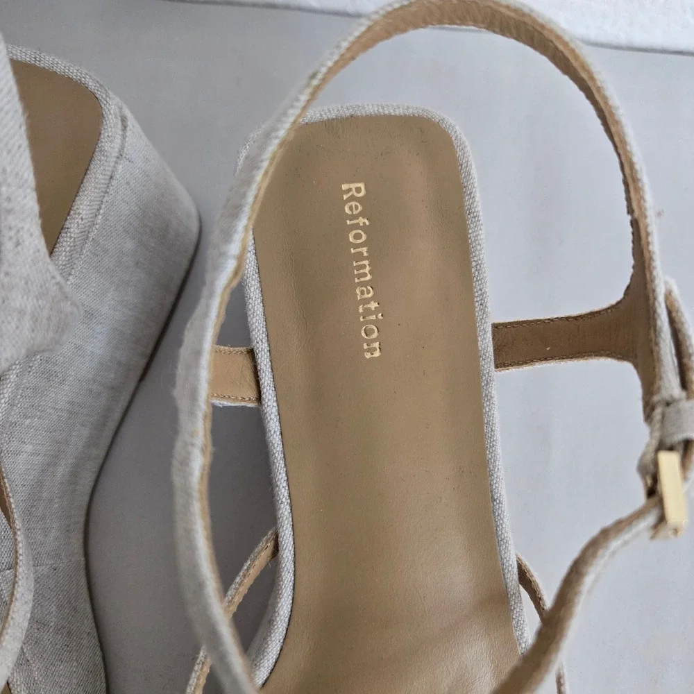 New- Reformation Ivory Linen Strappy Wedge Sandals